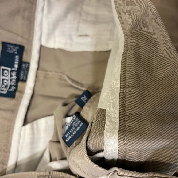 Lot of 2 mens Ralph lauren chinos khaki size 33 for the lighter and 32 for dark - Picture 4 of 4